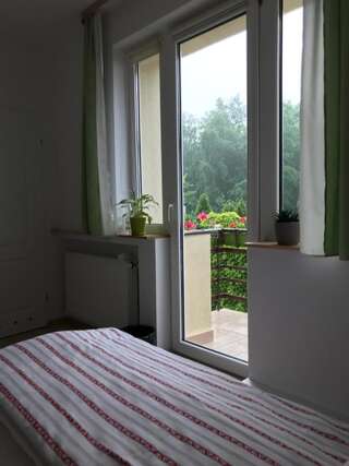 Отели типа «постель и завтрак» Kathia Pokoje Gościnne Катовице Двухместный номер с 2 отдельными кроватями и ванной комнатой-14
