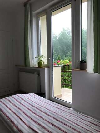 Отели типа «постель и завтрак» Kathia Pokoje Gościnne Катовице Двухместный номер с 2 отдельными кроватями и ванной комнатой-48